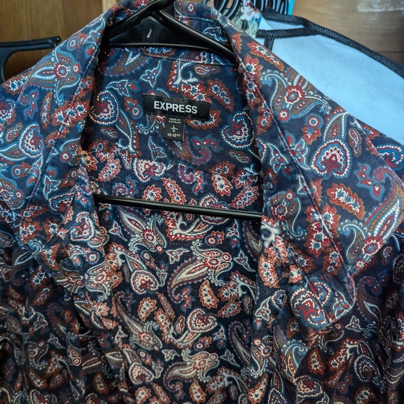 Bundle of 3 Express Mens Slim Fit Button Down Shirts - Picture 6 of 13